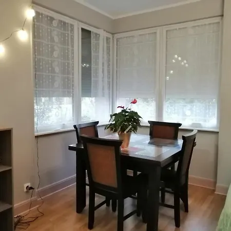 Cozy And Equipped Outbuilding In Appartement